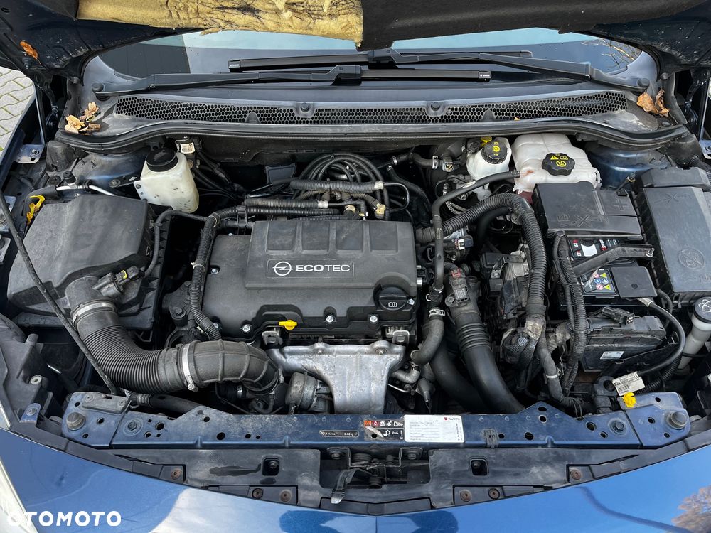 Opel Astra 1.4 Turbo - 22