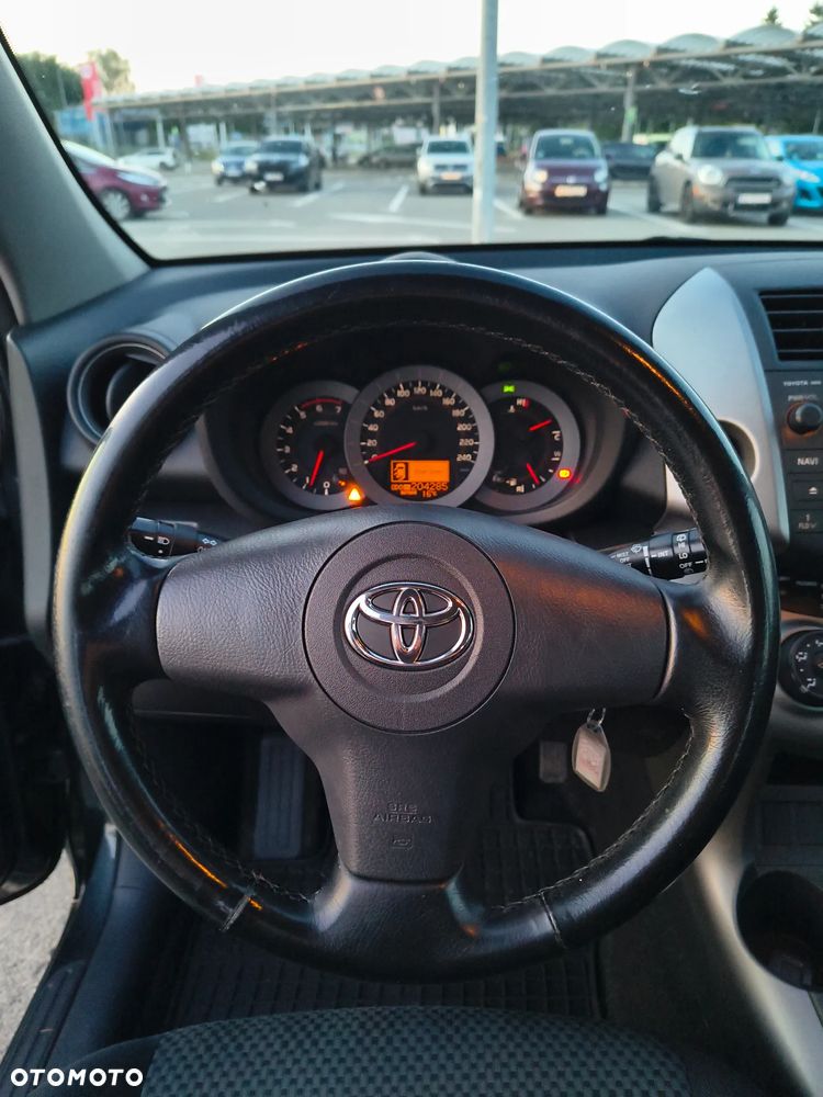 Toyota RAV4 2.2 D-4D Luna - 22