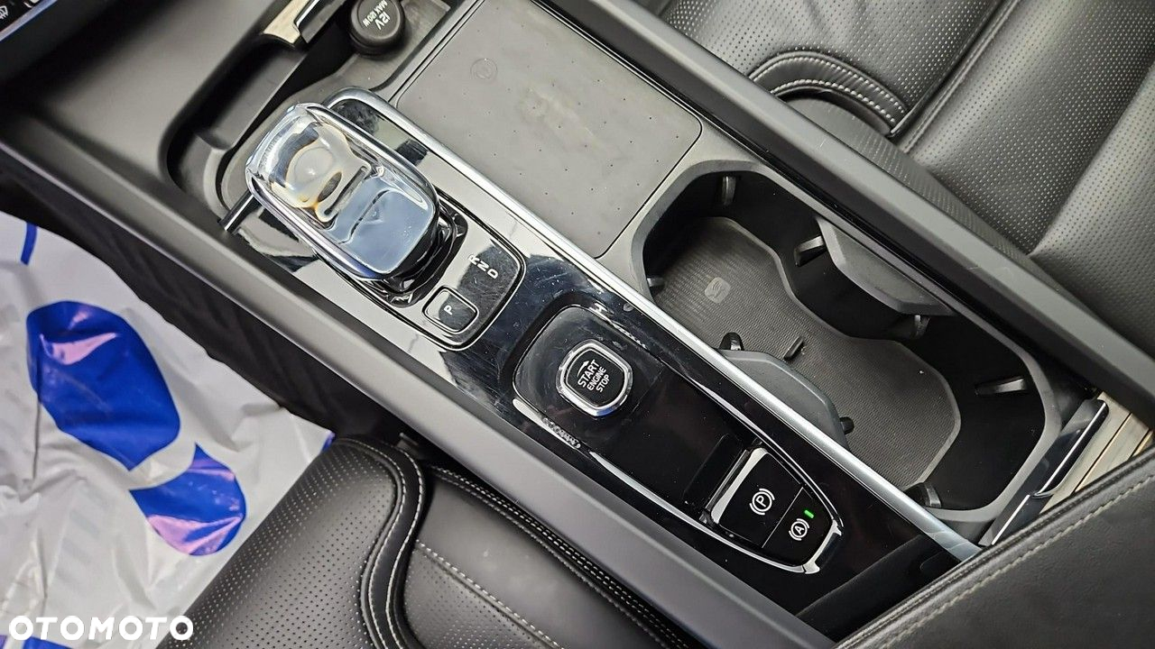 Volvo XC 60 - 18