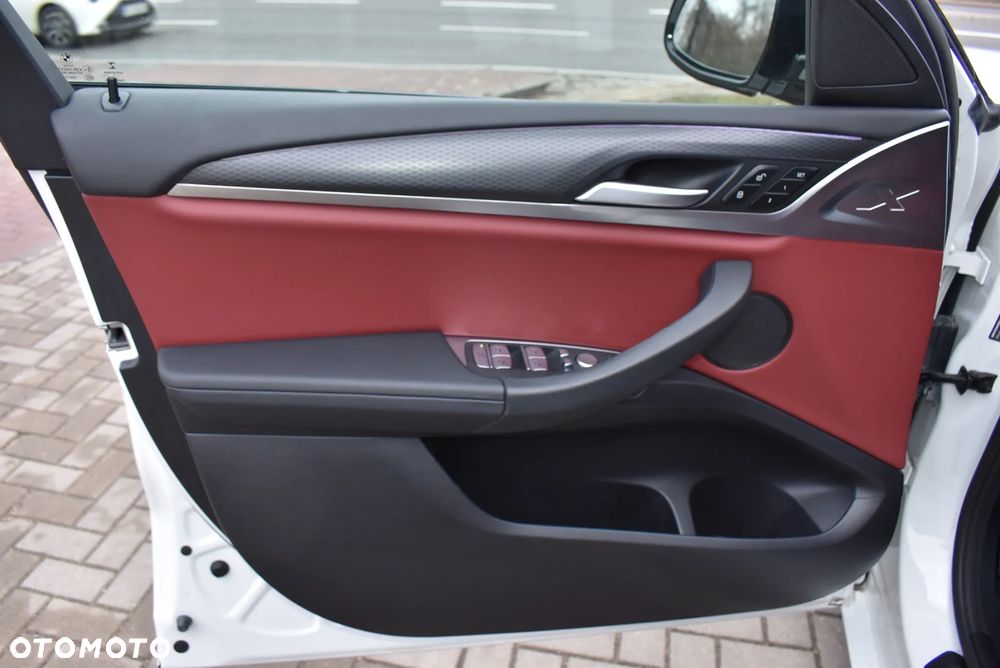 BMW X4 xDrive30i xLine - 11