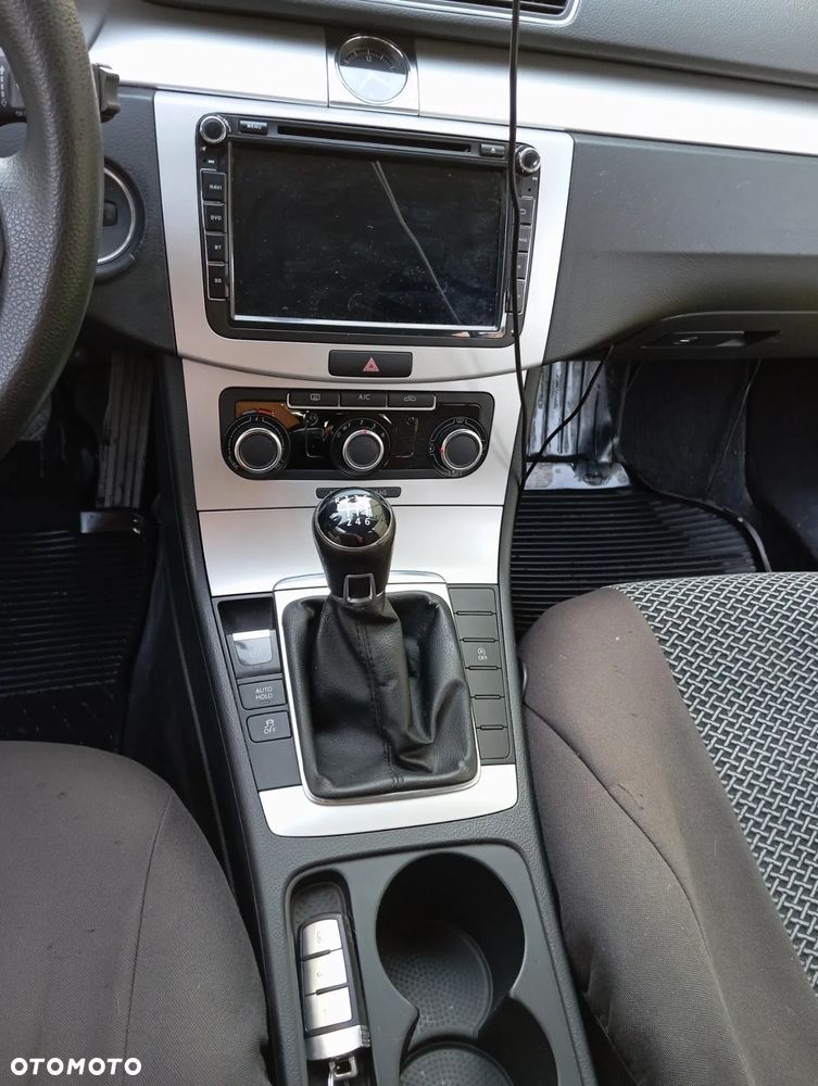Volkswagen Passat - 5