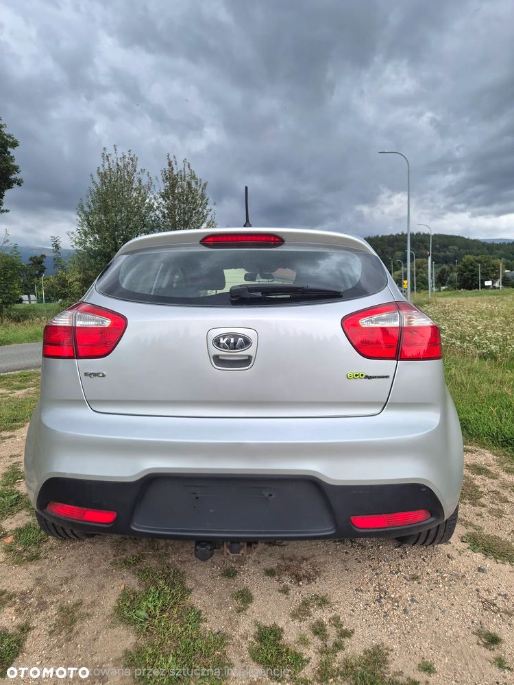 Kia Rio 1.1 CRDI Attract - 3
