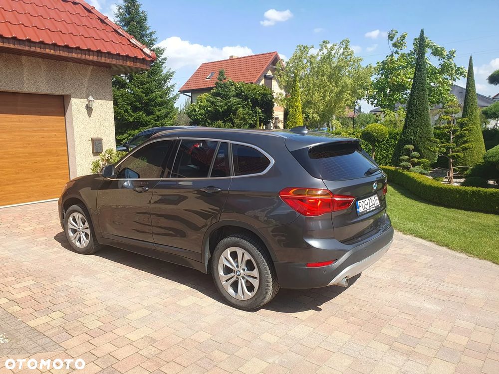 BMW X1 sDrive16d - 6
