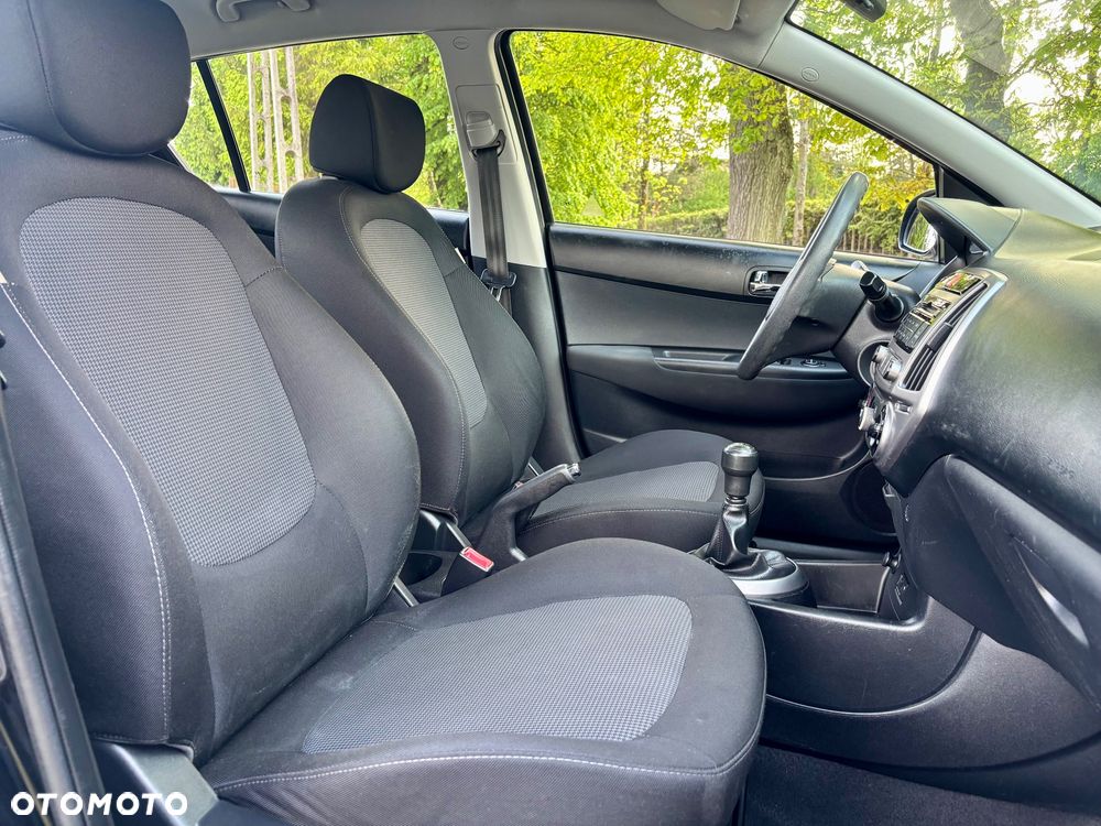 Hyundai i20 1.25 Wersja Jubileuszowa - 38