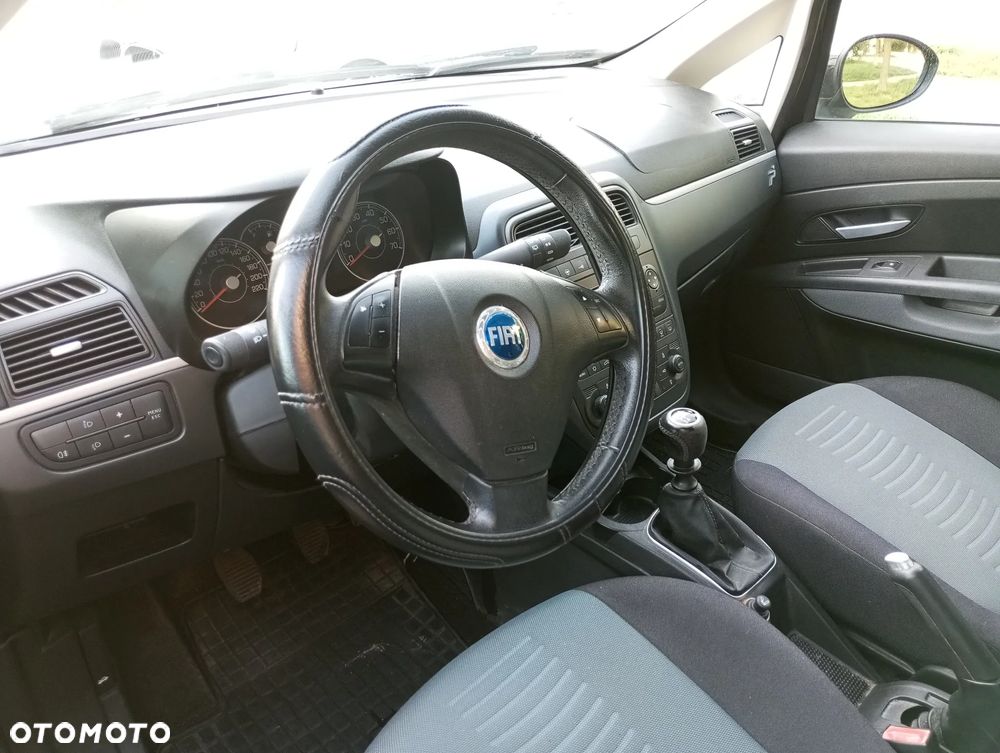 Fiat Grande Punto - 5