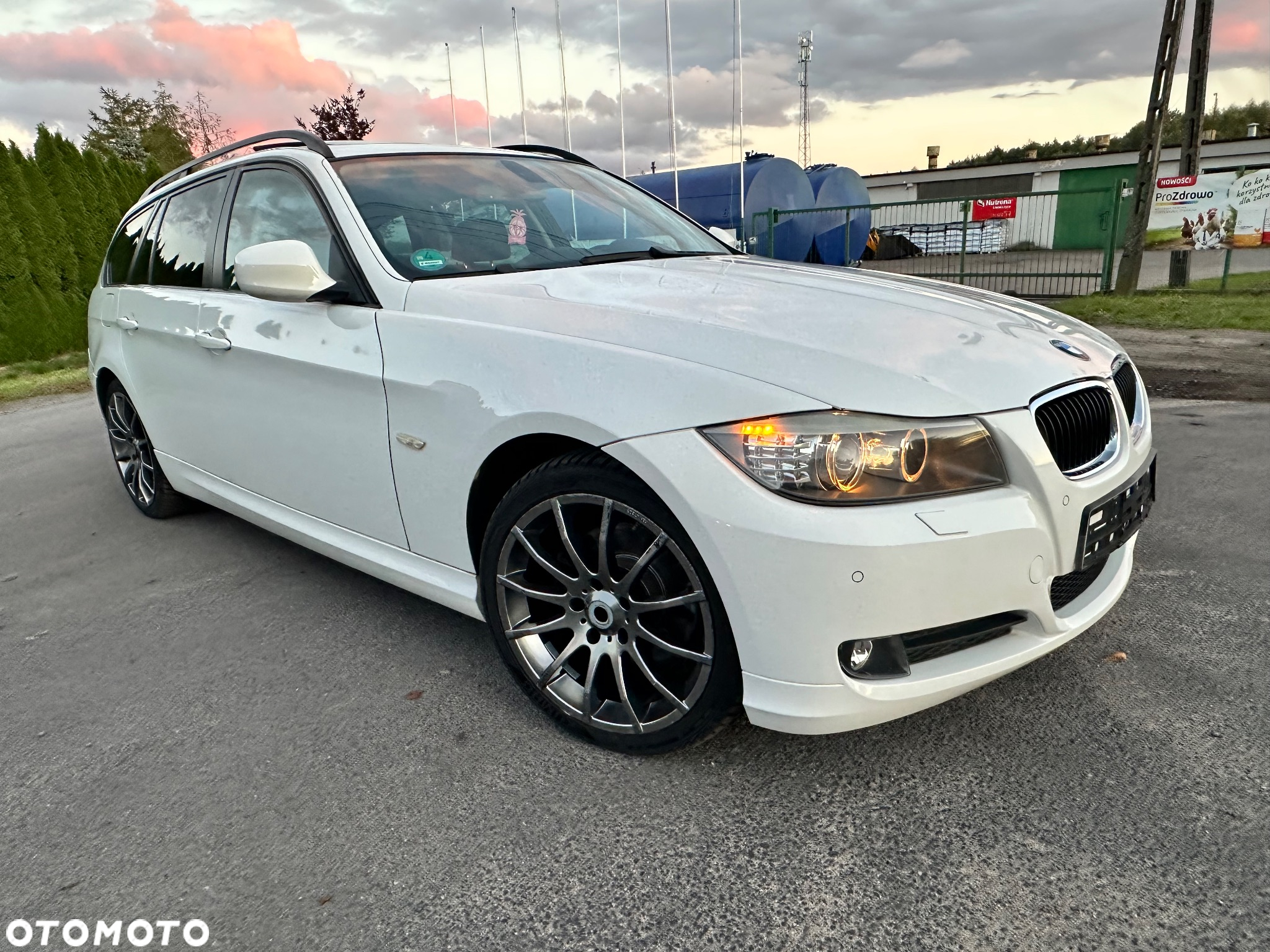 BMW Seria 3 320i Touring - 3