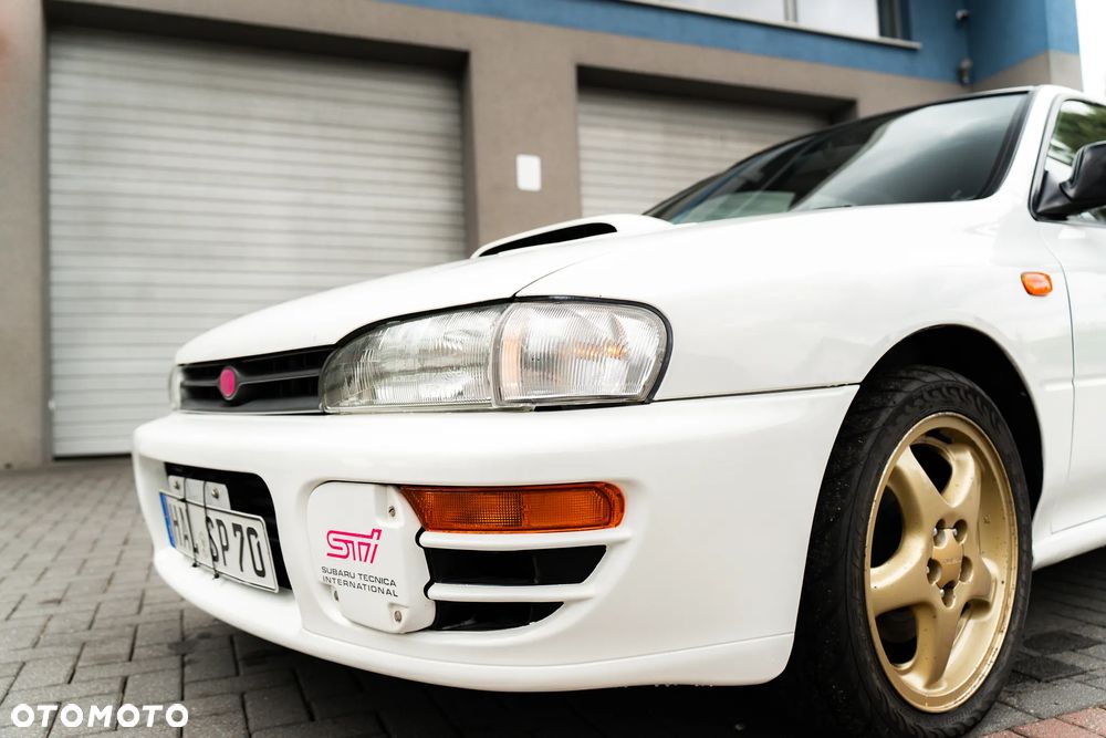 Subaru Impreza 2.0 GT - 29