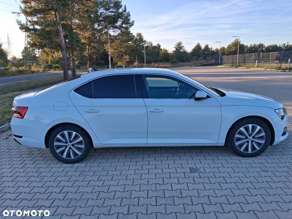 Skoda Superb 2.0 TDI SCR Style DSG - 7