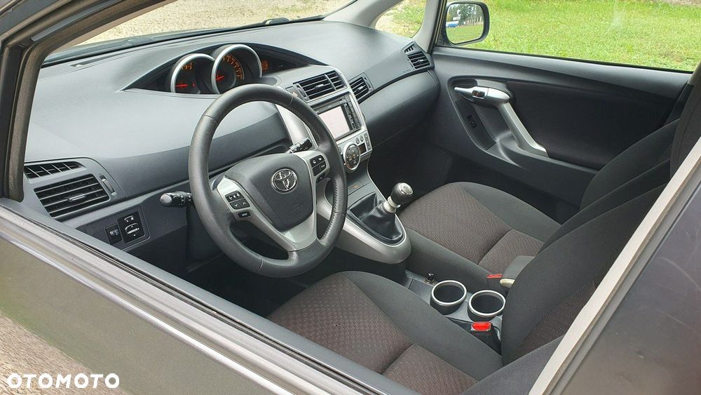 Toyota Verso - 11