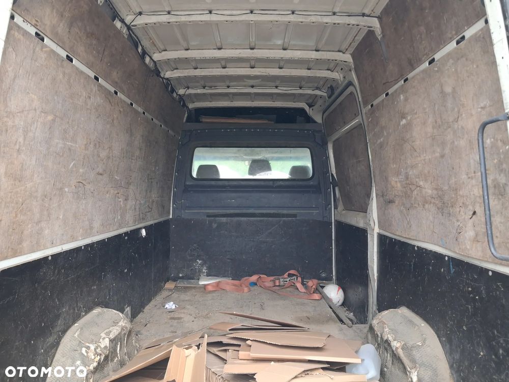 Volkswagen Crafter - 15
