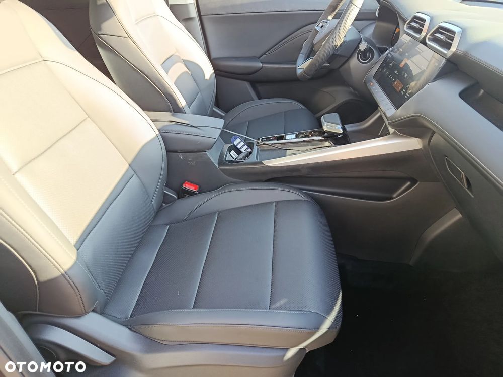 MG ZS Hybrid+ - 9