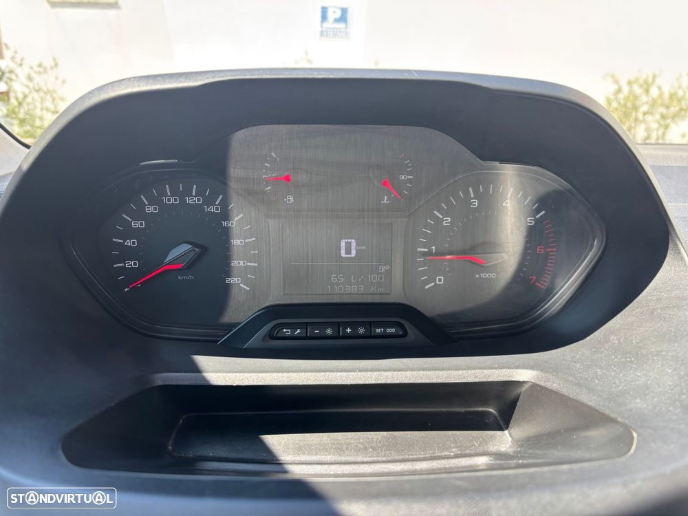 Peugeot Partner 1.5 BlueHDi Premium Longa - 7