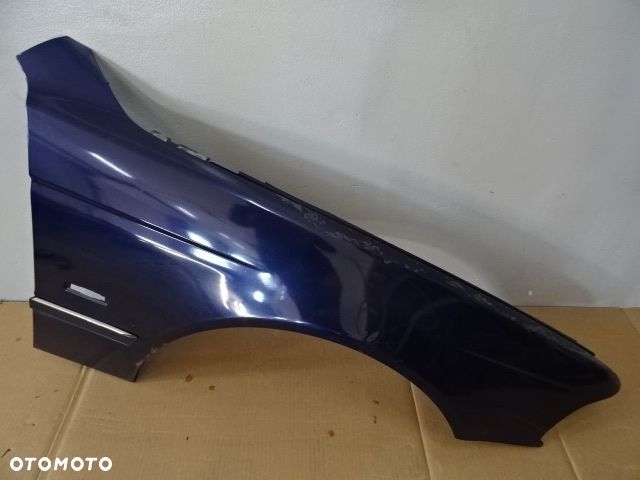 BŁOTNIK PRAWY PRZÓD PRZEDNI BMW E39 SEDAN 95-00 LAK:MONTREALBLAU-METALILIC 297/5 NR530 - 1