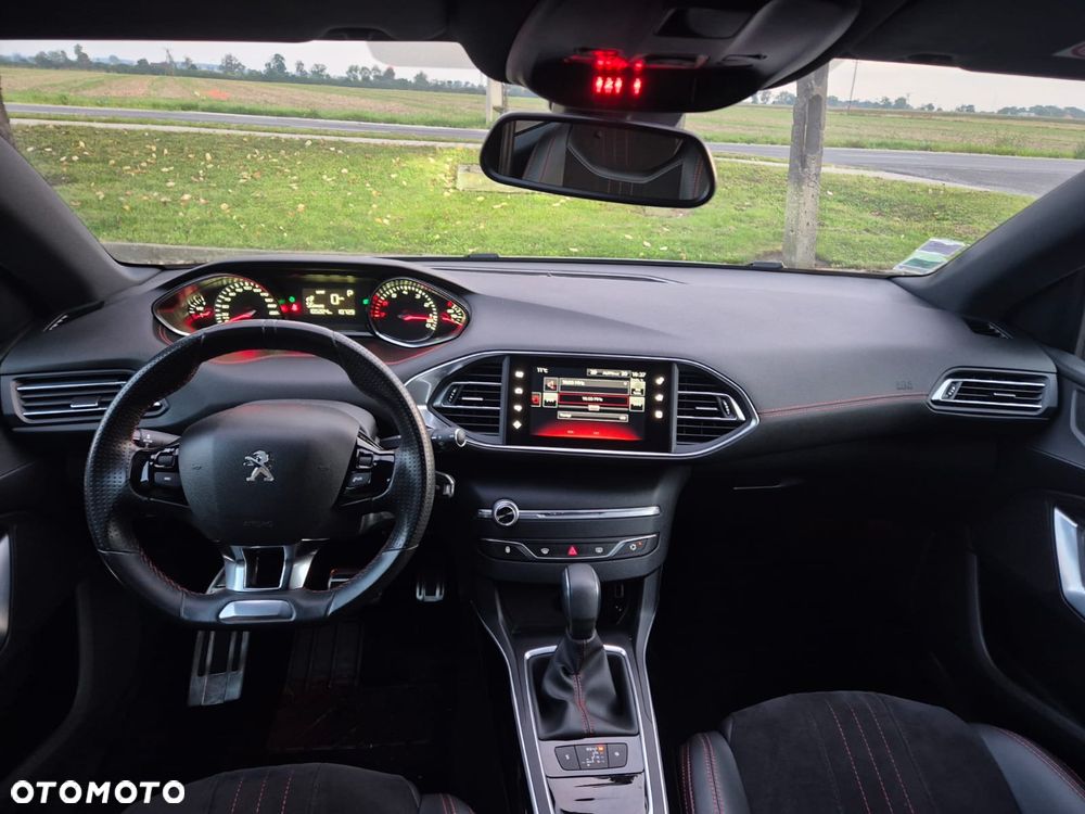 Peugeot 308 1.2 PureTech GPF GT Pack S&S EAT8 - 10