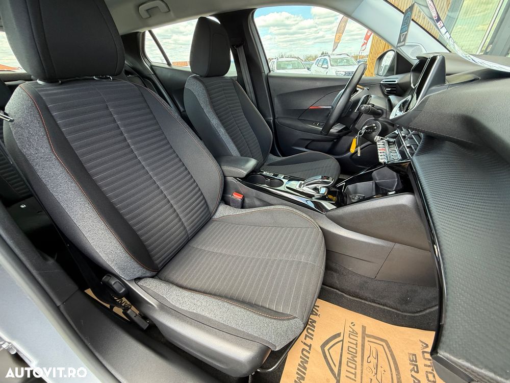 Peugeot 2008 PureTech 130 EAT8 Allure Pack - 25