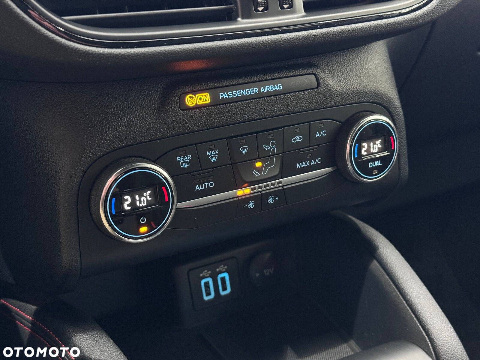 Ford Kuga - 25