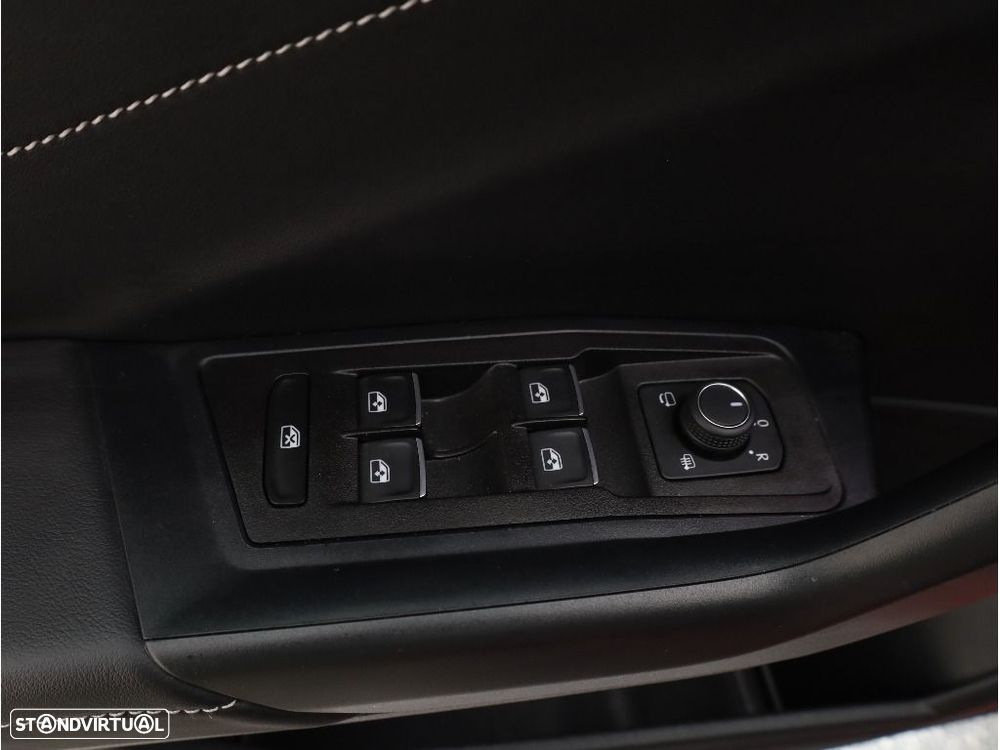 VW T-Roc 2.0 TDI R-Line DSG - 21