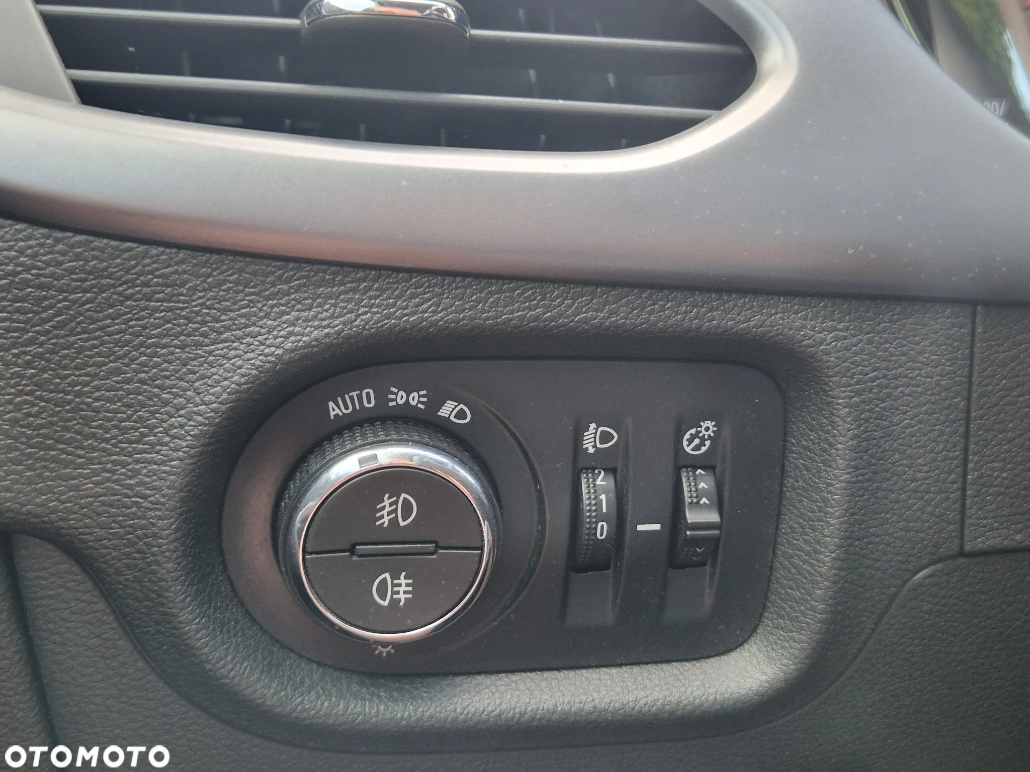 Opel Astra V 1.6 CDTI Enjoy - 36