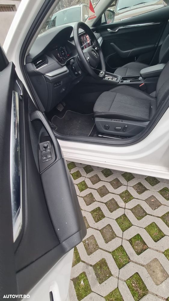 Skoda Octavia 2.0 TDI DSG 4X4 Style - 7