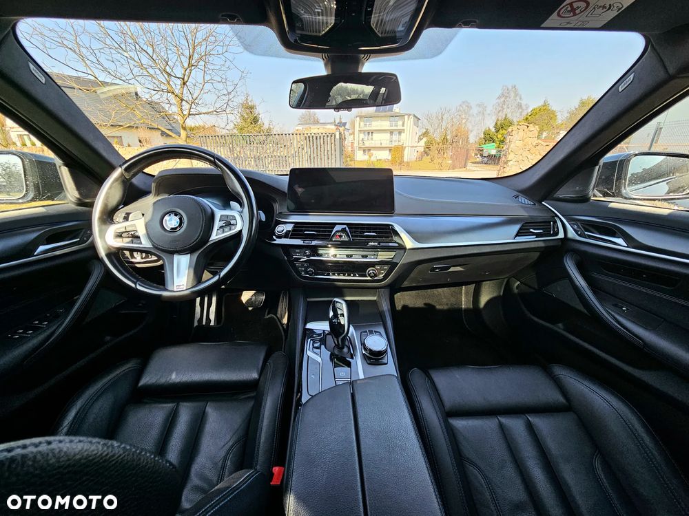BMW Seria 5 530d M Sport Edition - 8