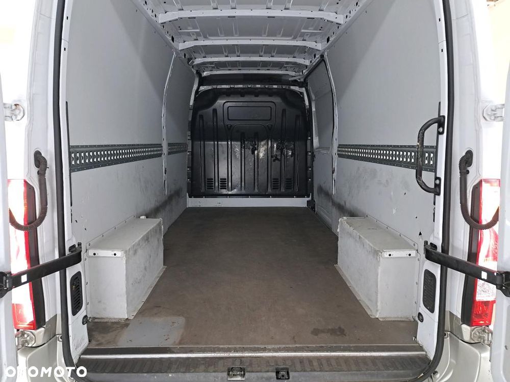 Renault e-Master - 7