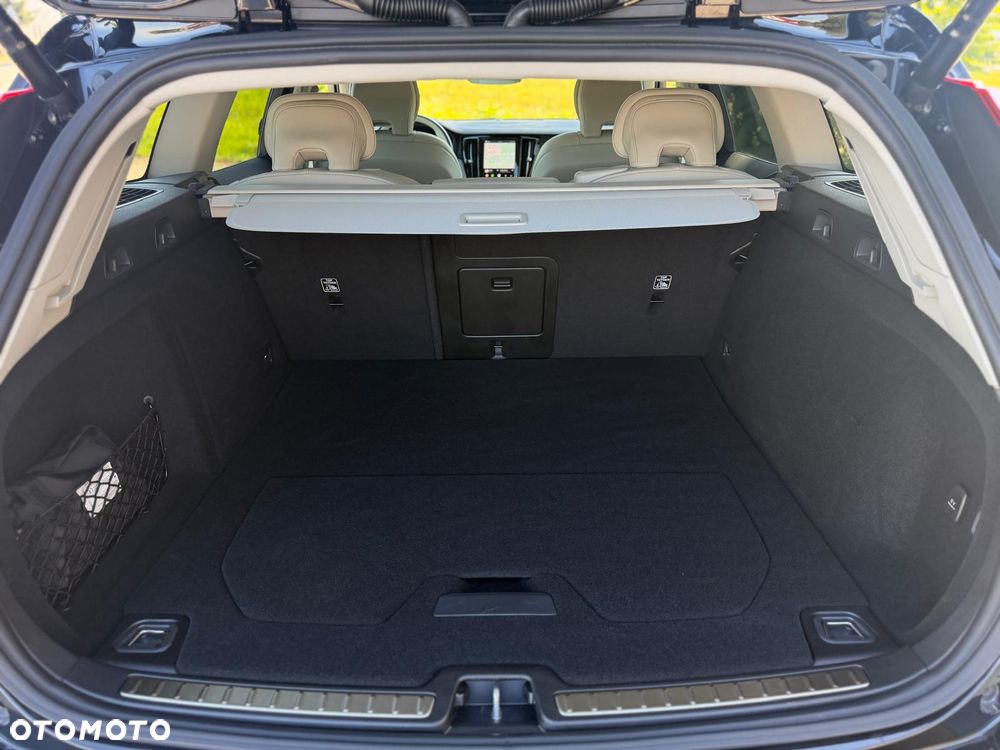 Volvo V60 B4 D Geartronic RDesign - 27