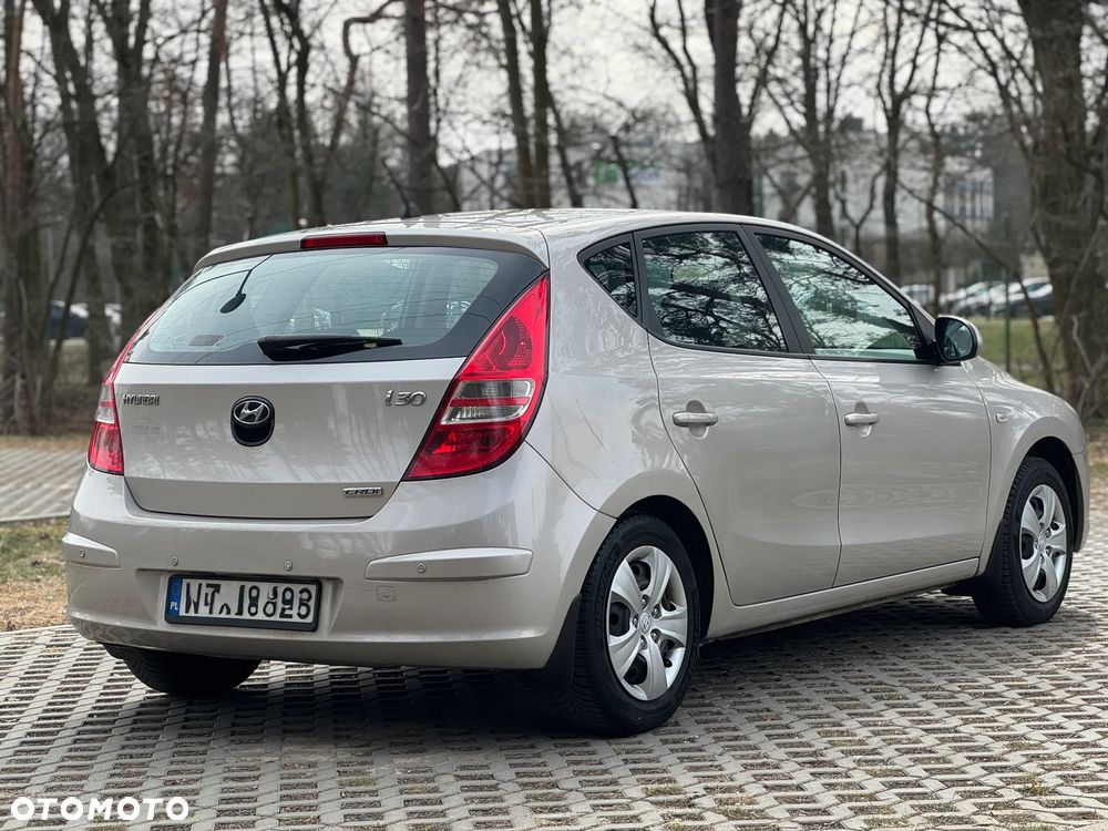 Hyundai i30 1.6 CRDi Premium EU5 - 13