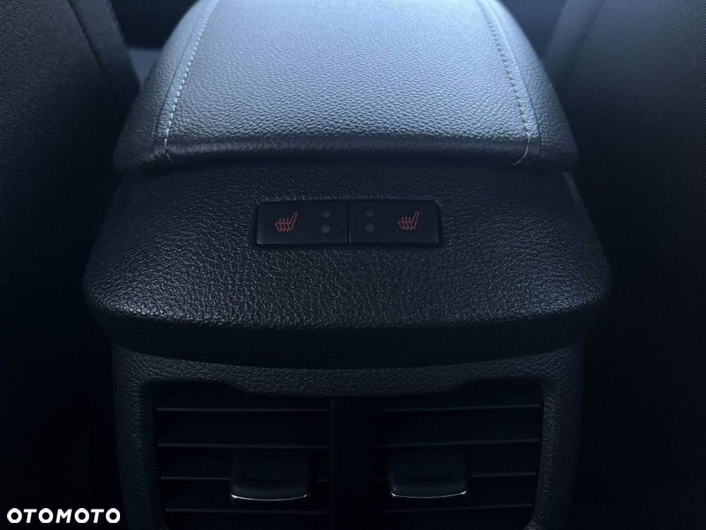 Ford Mondeo 2.0 EcoBlue Titanium - 36