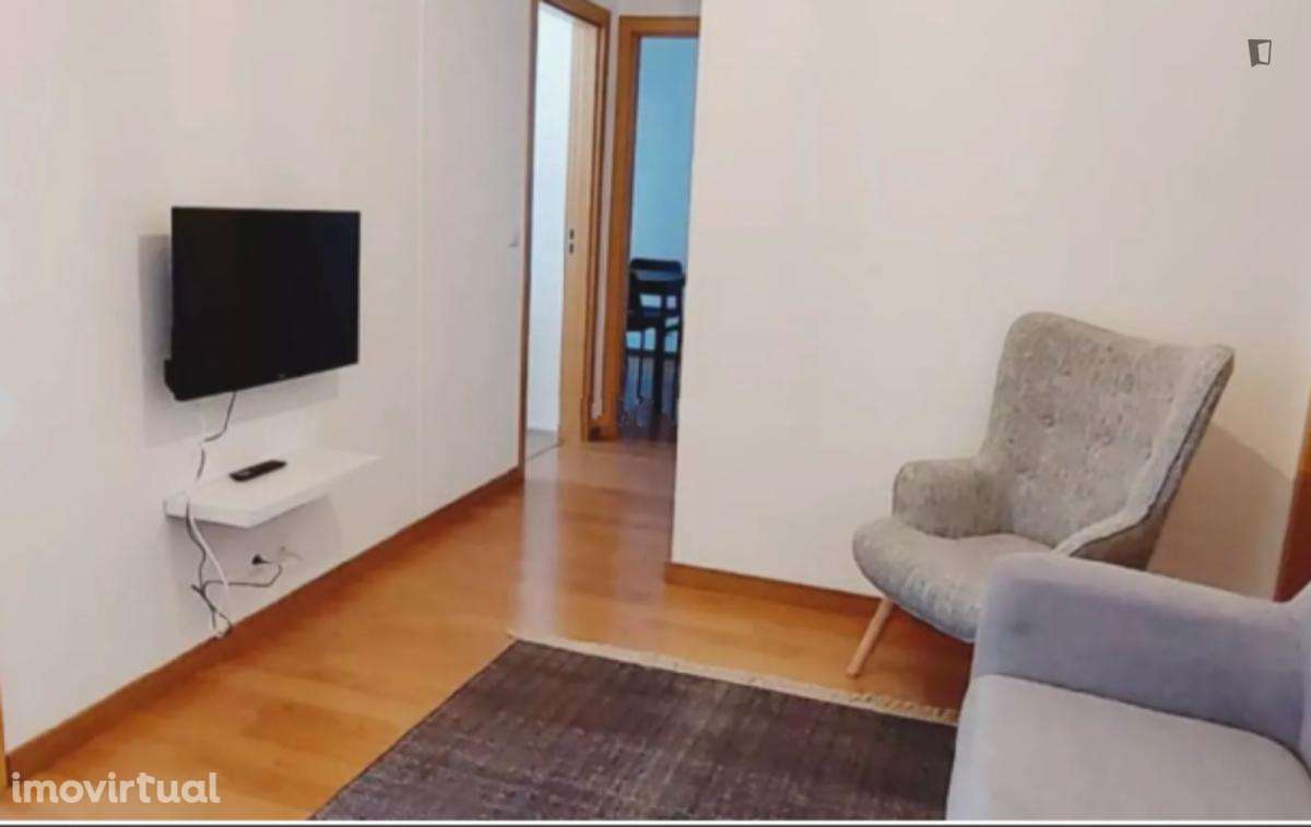 Quarto - localizado em Arregaça Coimbra - Grande imagem: 3/5