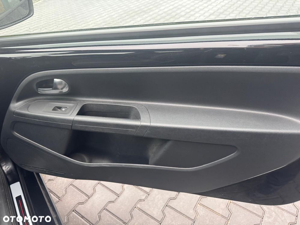 Volkswagen up! 1.0 high Perfectline - 10