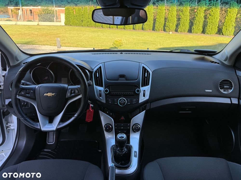 Chevrolet Cruze 1.8 LTZ - 34