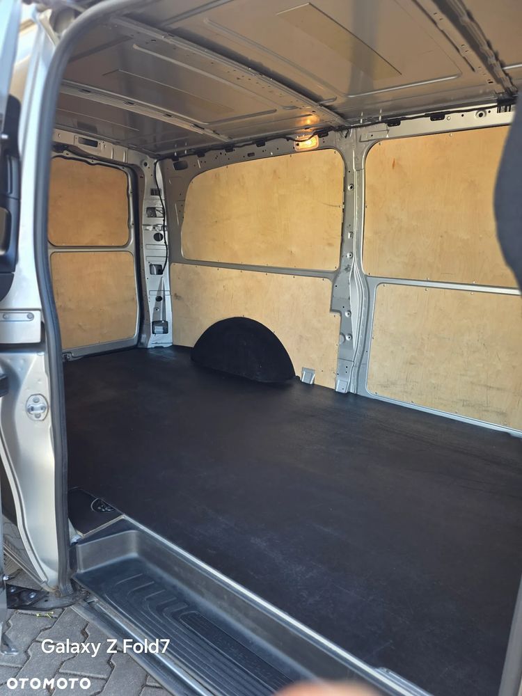 Mercedes-Benz Vito - 22