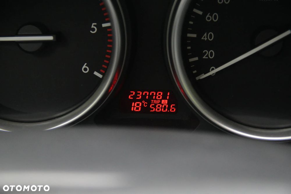 Mazda 6 Sport 2.0 CD DPF Comfort - 9
