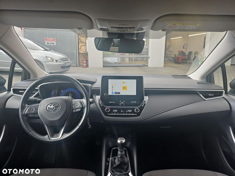 Toyota Corolla - 10