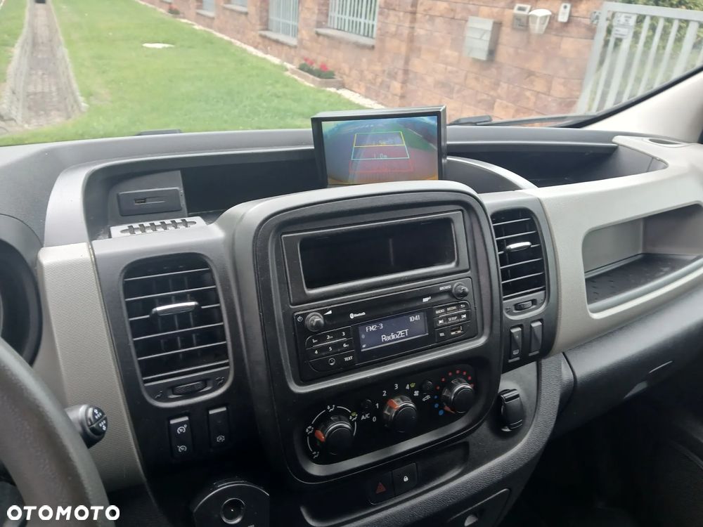 Renault TRAFIC - 12