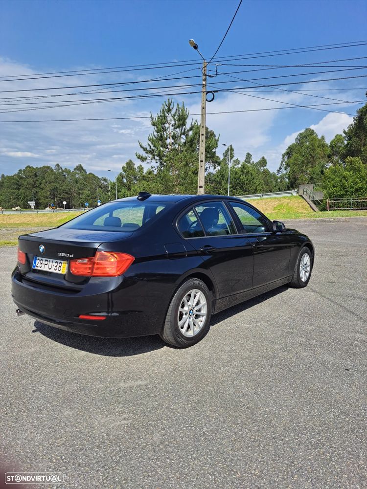 BMW 320 d - 8