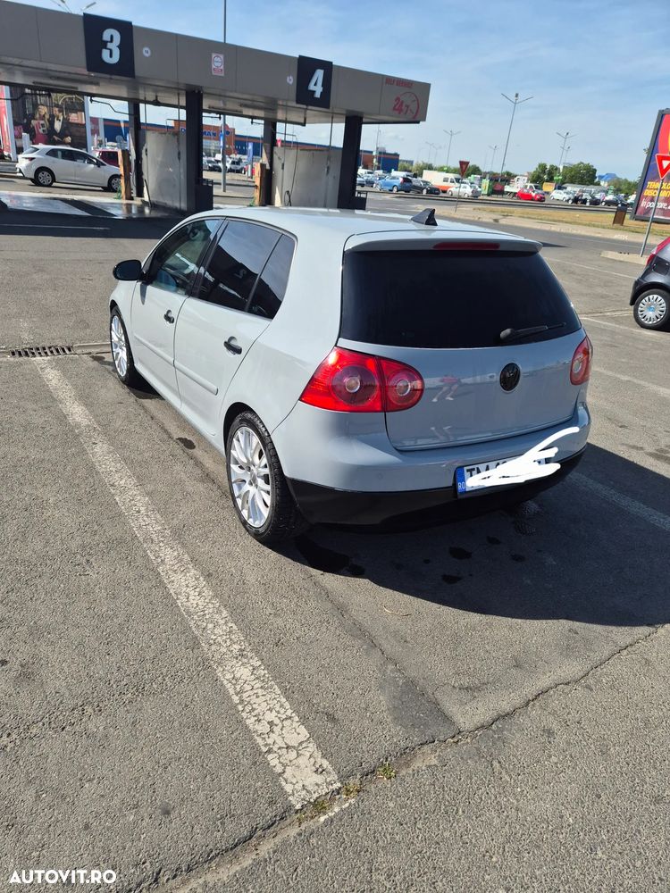 Volkswagen Golf 1.9 TDI Individual - 11