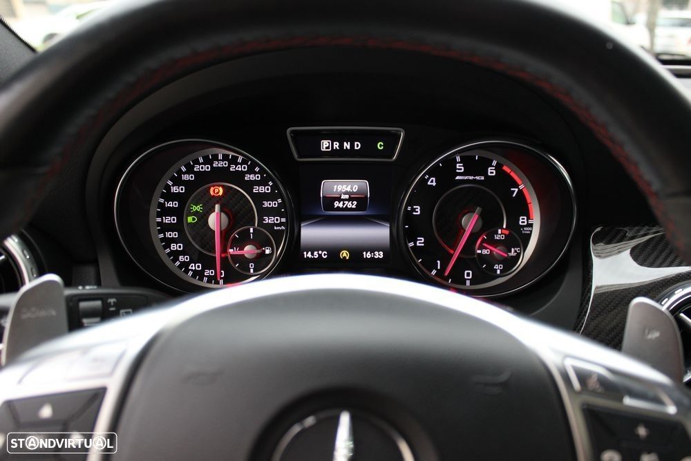 Mercedes-Benz GLA 45 AMG 4-Matic - 23