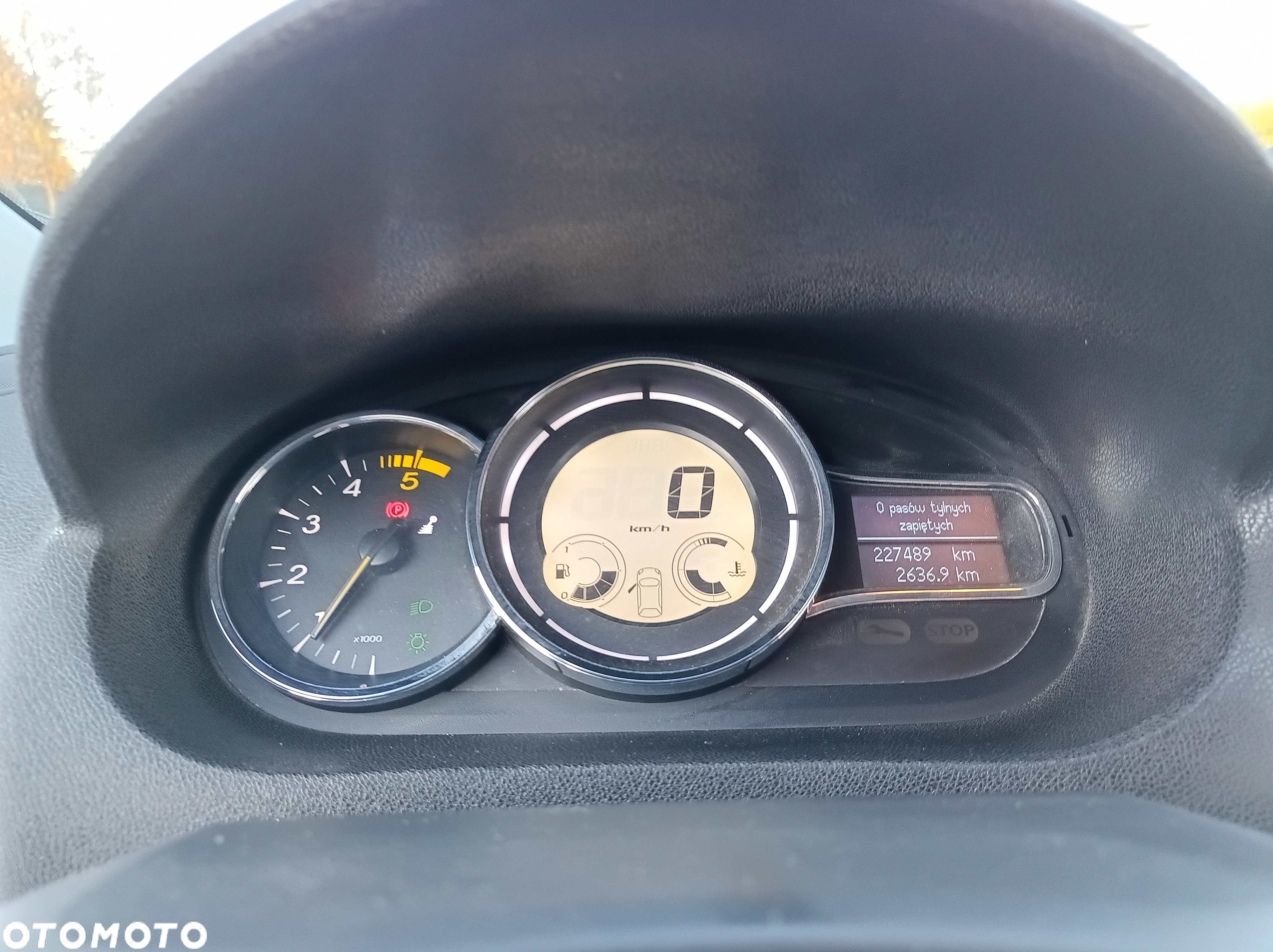 Renault Megane 1.9 dCi Dynamique Euro5 - 9