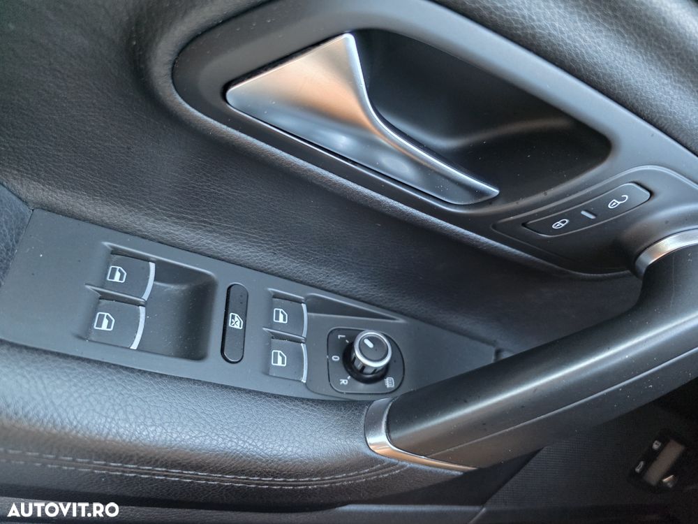 Volkswagen Passat CC - 25