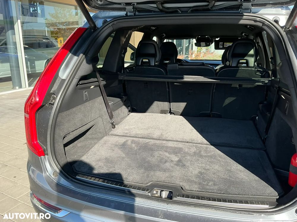 Volvo XC 90 D5 AWD Inscription - 32