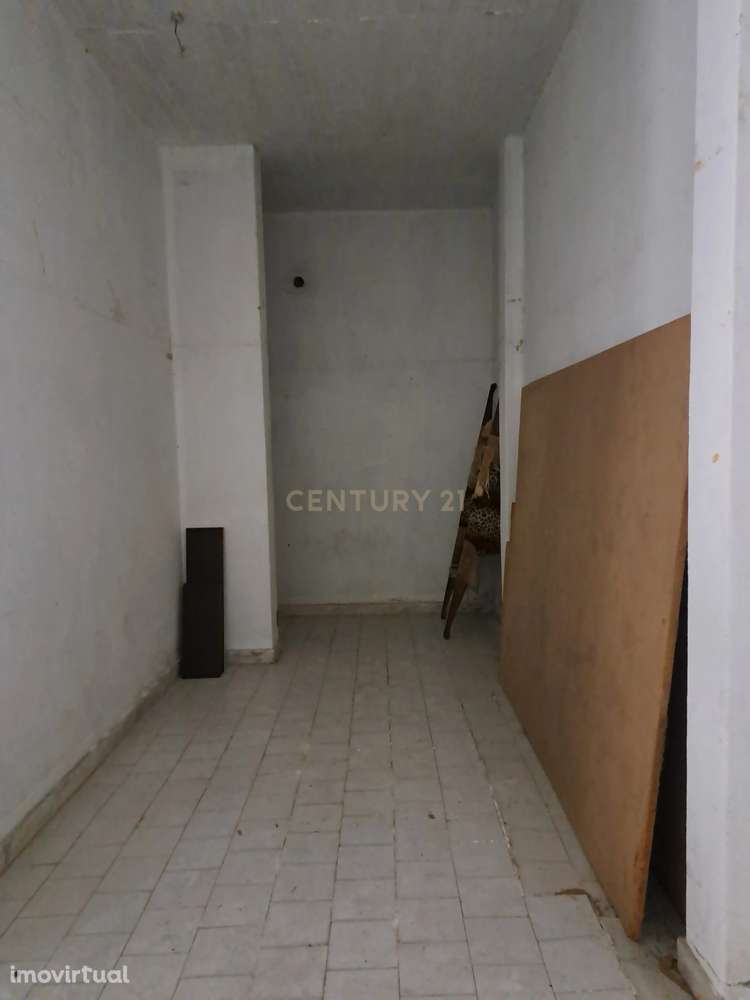 Garagem com 66 m2, para venda no Cacém - Grande imagem: 3/7