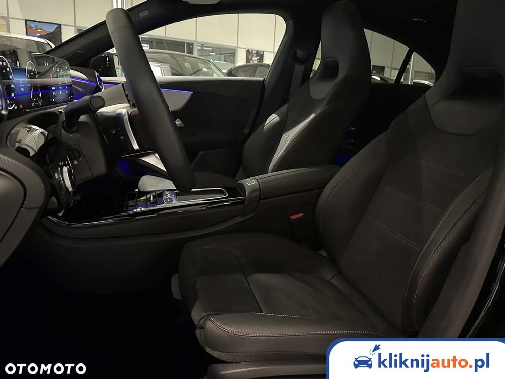Mercedes-Benz CLA 200 AMG Line 7G-DCT - 7