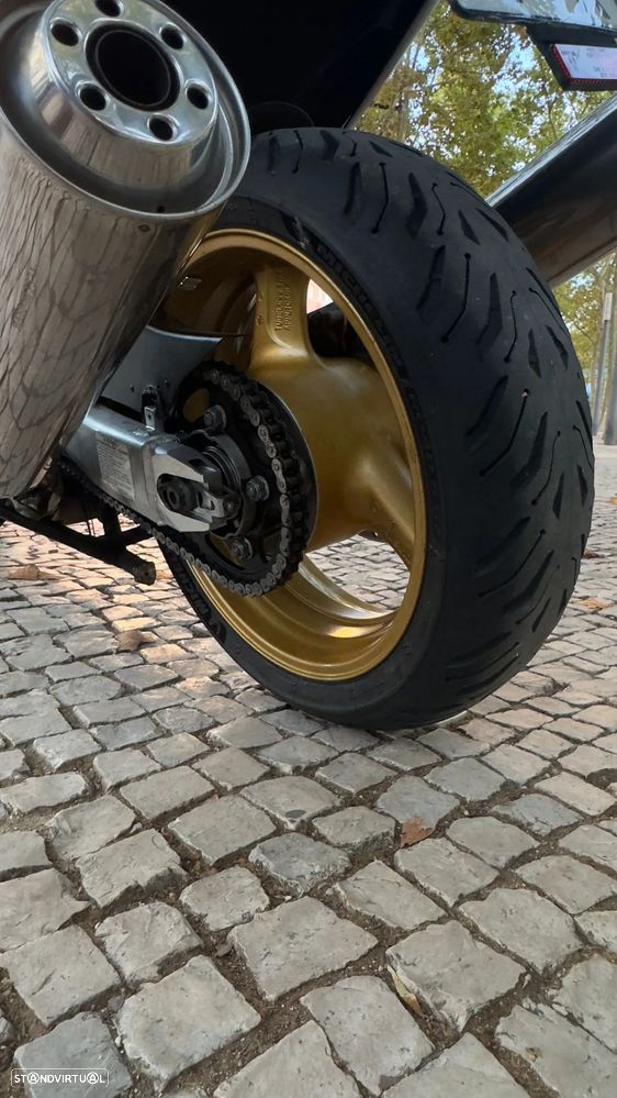 Honda CBR CBR 1100 XX Super BlackBird - 14