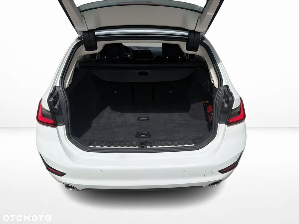 BMW Seria 3 - 17