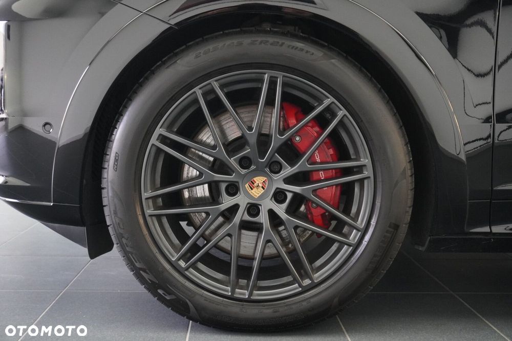 Porsche Cayenne GTS - 11