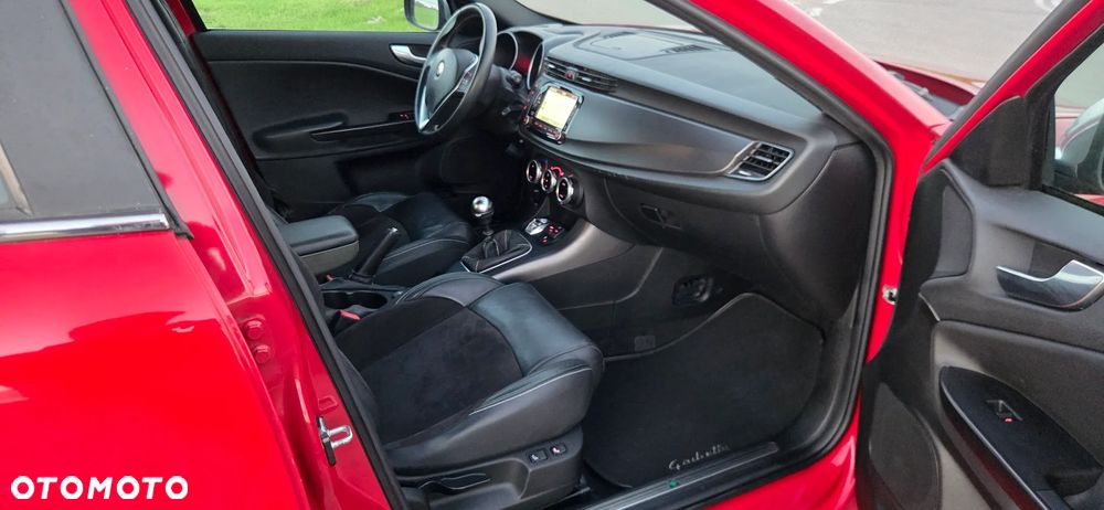 Alfa Romeo Giulietta 2014 photo 5