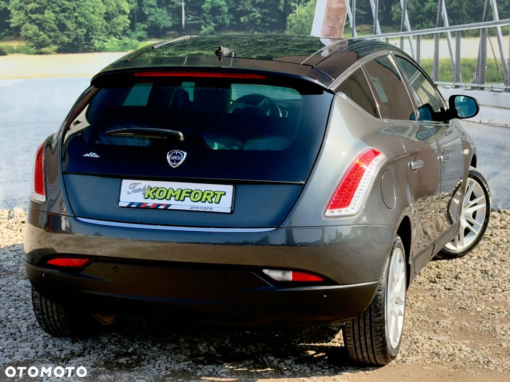 Lancia Delta 1.4 T-Jet 16v Oro - 8