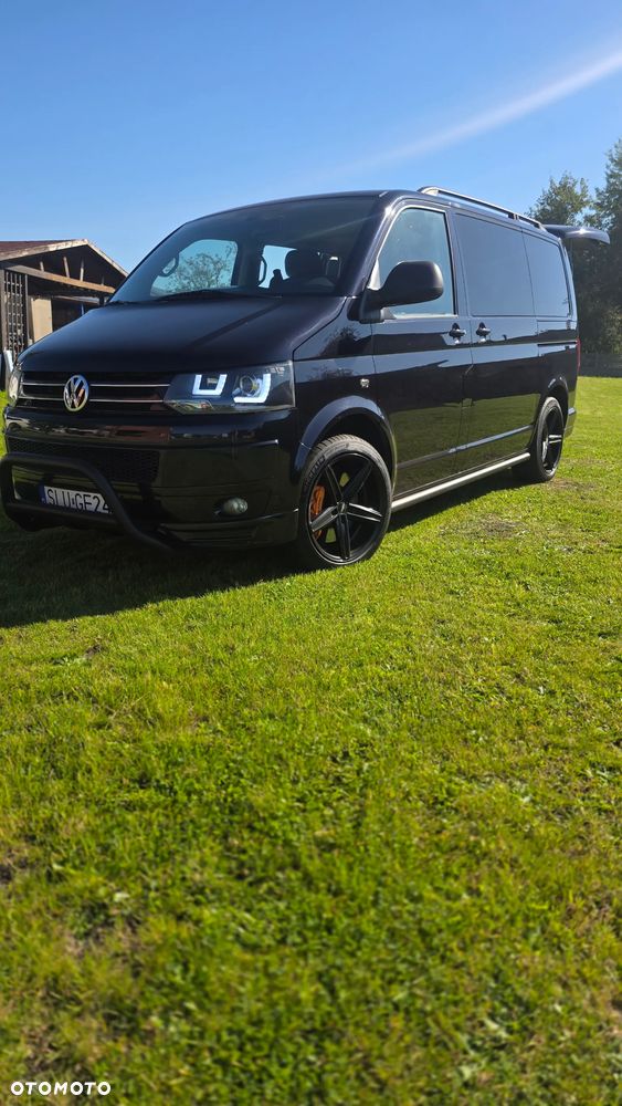 Volkswagen Multivan - 13
