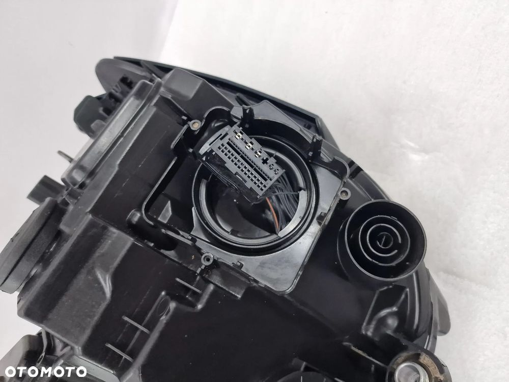 VW T6 T6.1 LIFT TRANSPORTER / MULTIVAN 19- PRAWA LAMPA PRZEDNIA PRZÓD FULL LED , NR 7L1941036D , NR AUKCJI LA159 - 23